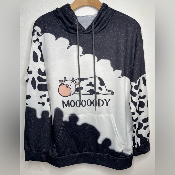 Sweaters - Cow Hoodie Long Sleeve Sweatshirt with Front Pockets